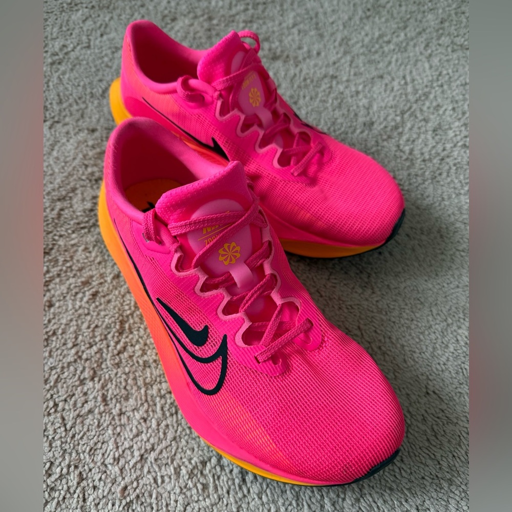Nike zoom fly zoom x